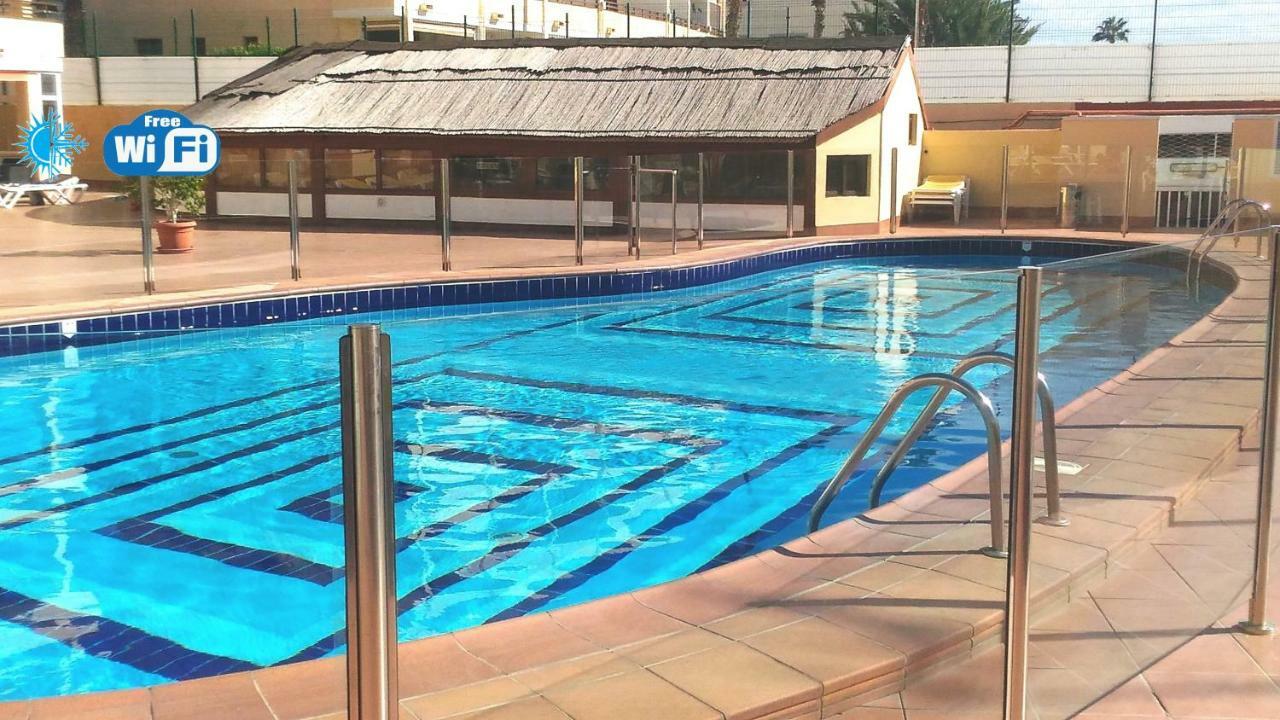 プラヤ・デル・イングレスAircon Pool View Nr Yumboアパートメント エクステリア 写真